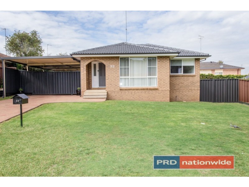 32 Cascade Road, Cranebrook NSW 2749