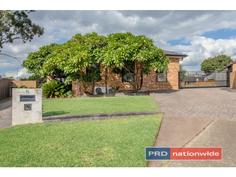 5 Fallowfield Crescent, Werrington Downs NSW 2747