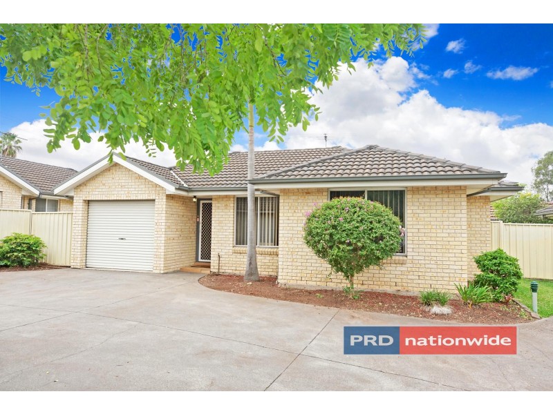 2/94 Adelaide Street, Oxley Park NSW 2760