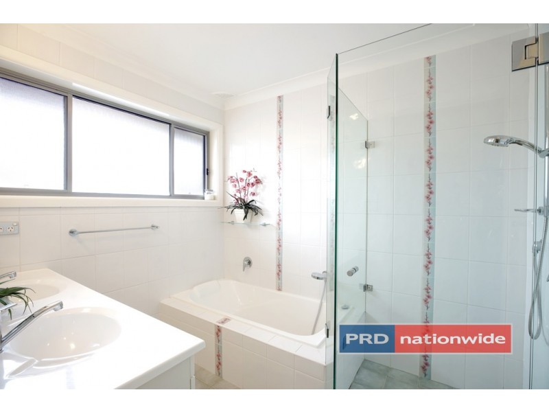 63 Parklands Avenue, Leonay NSW 2750