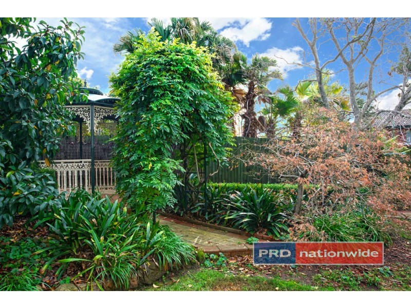 63 Parklands Avenue, Leonay NSW 2750