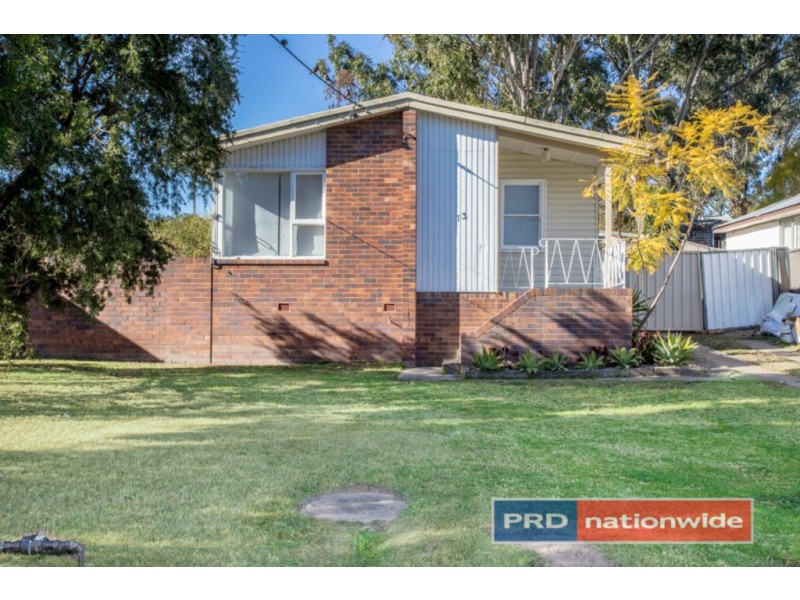 13 Cudgee Road, Penrith NSW 2750