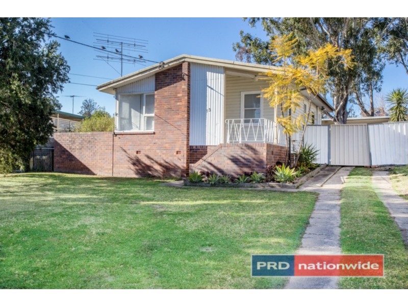 13 Cudgee Road, Penrith NSW 2750
