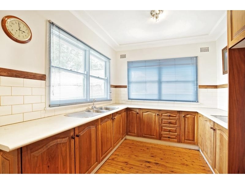 129 Derby Street, Penrith NSW 2750