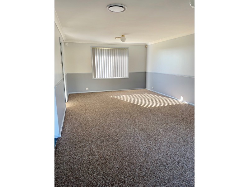 22 Coco Drive, Glenmore Park NSW 2745