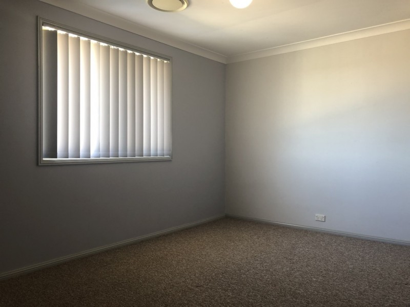 22 Coco Drive, Glenmore Park NSW 2745