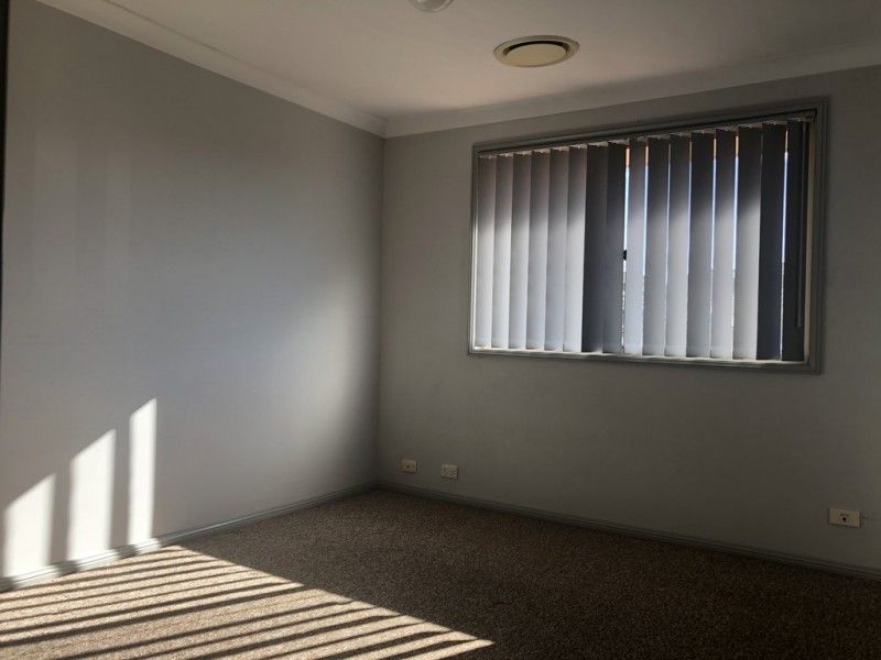 22 Coco Drive, Glenmore Park NSW 2745