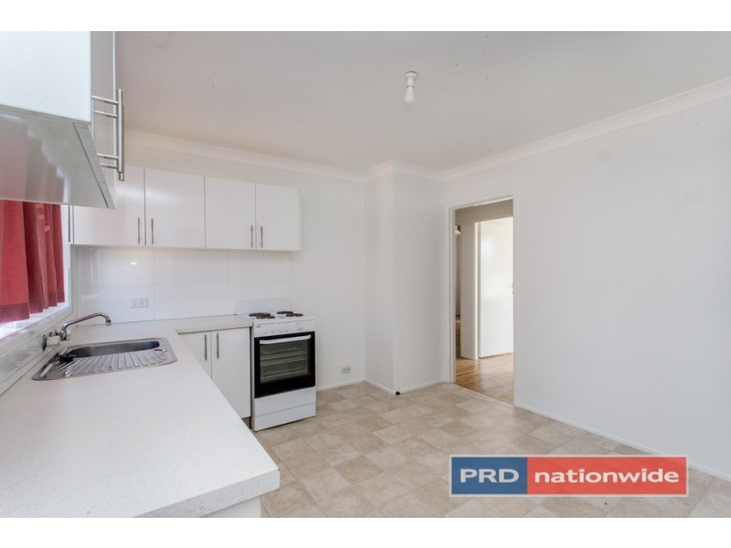 82 Barry Street, Cambridge Park NSW 2747