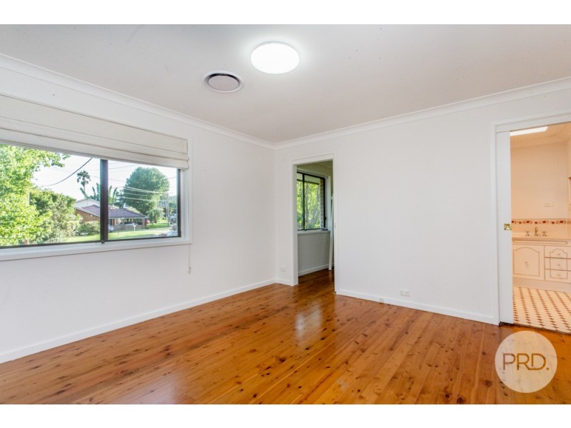 7 Parklands Avenue, Leonay NSW 2750