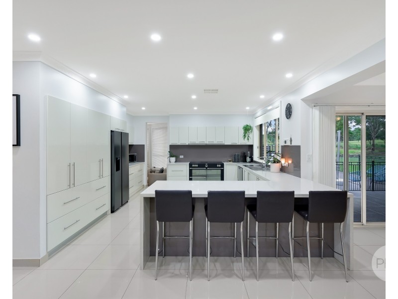 80 Muscatel Way, Orchard Hills NSW 2748