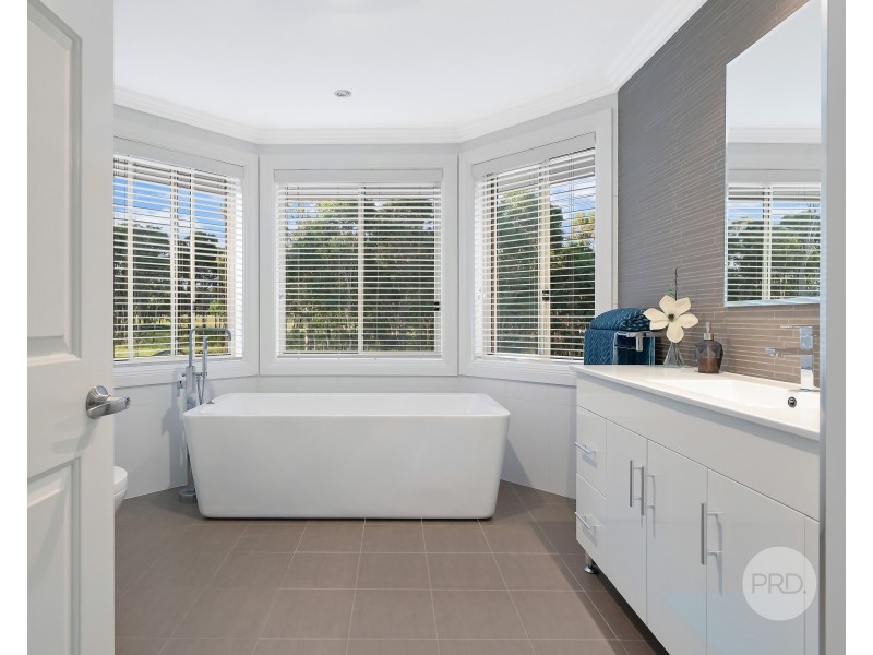 80 Muscatel Way, Orchard Hills NSW 2748