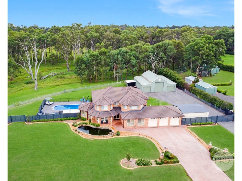 80 Muscatel Way, Orchard Hills NSW 2748