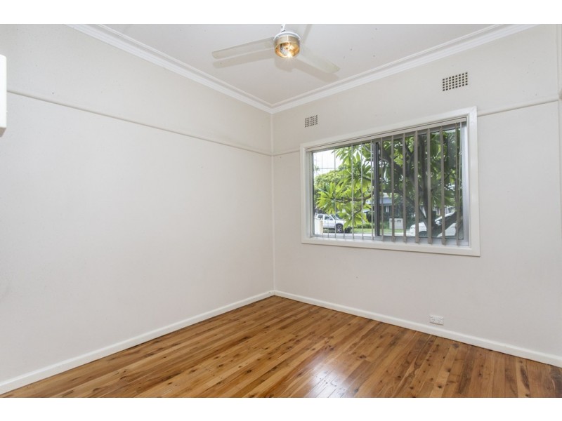 90 Penrose Cres, South Penrith NSW 2750