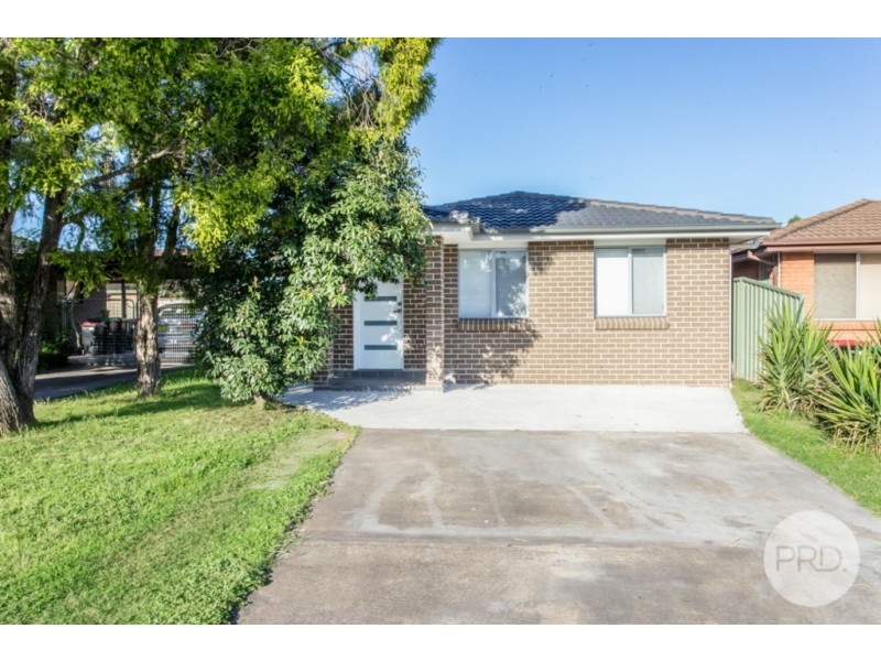 32A Rotorua Road, St Clair NSW 2759