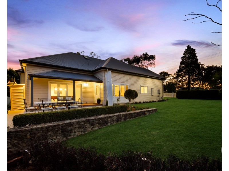 156 Burns Road, Springwood NSW 2777