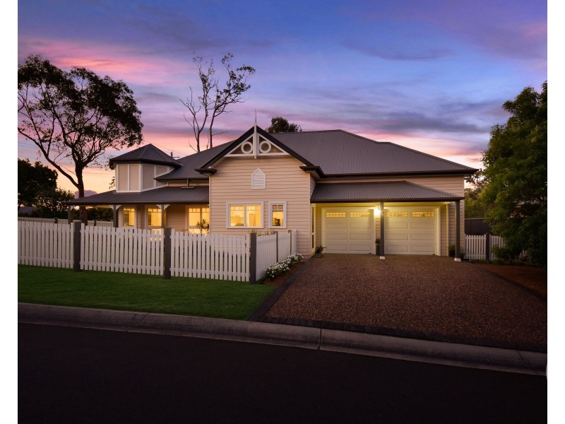 156 Burns Road, Springwood NSW 2777