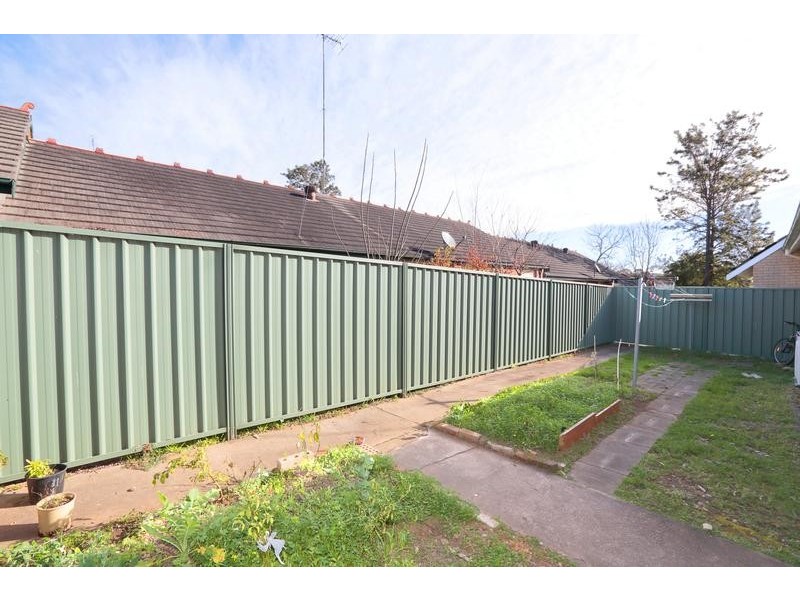 2/52 Castlereagh Street, Penrith NSW 2750