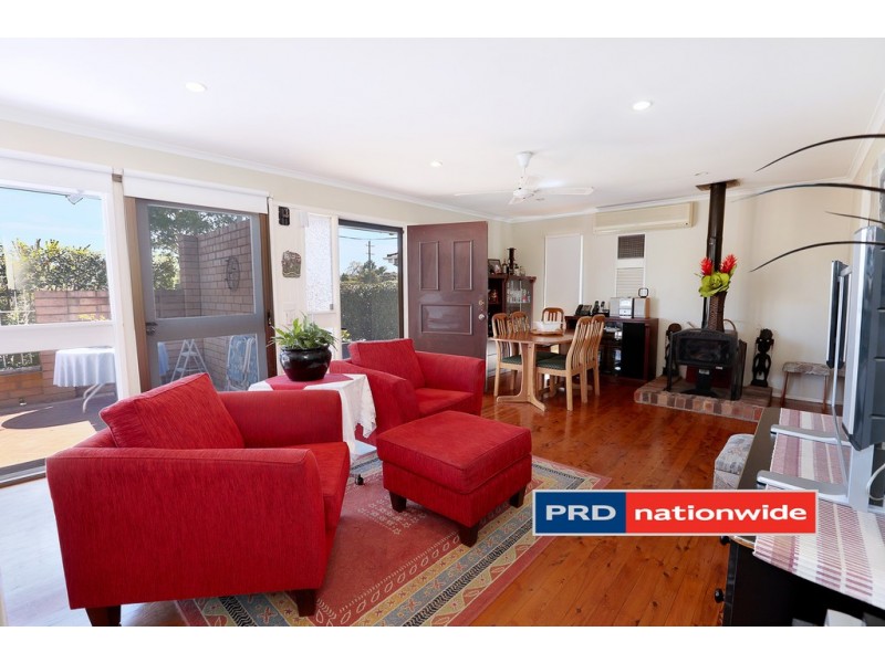 4 Greenhills Avenue, South Penrith NSW 2750