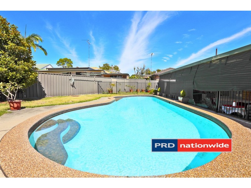 4 Greenhills Avenue, South Penrith NSW 2750