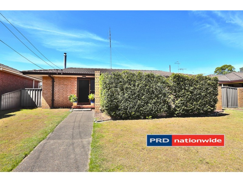 4 Greenhills Avenue, South Penrith NSW 2750