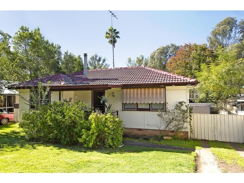 2 Karuah Road, Penrith NSW 2750