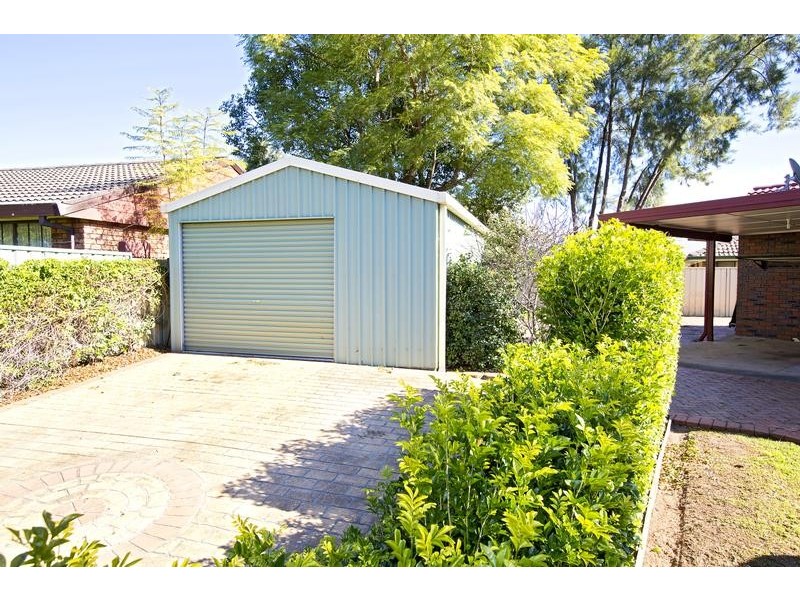 2 Byron Avenue, Wallacia NSW 2745