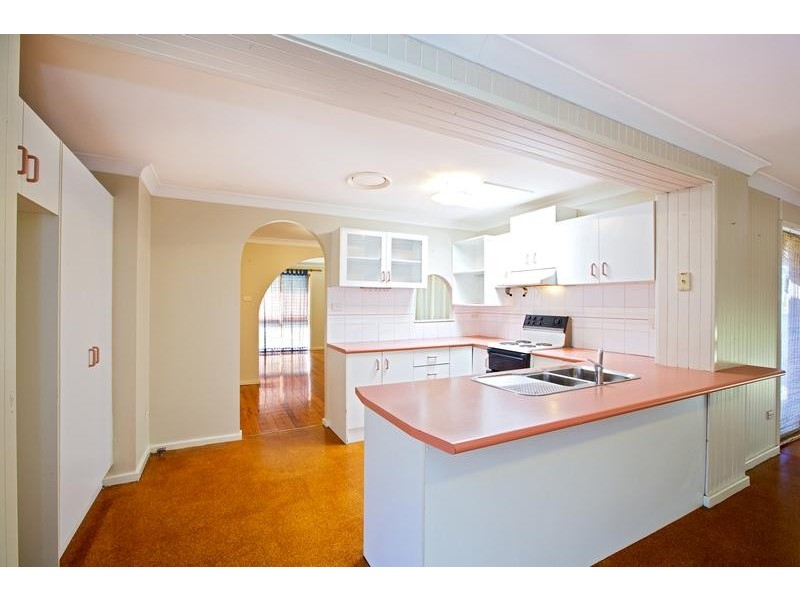 2 Byron Avenue, Wallacia NSW 2745