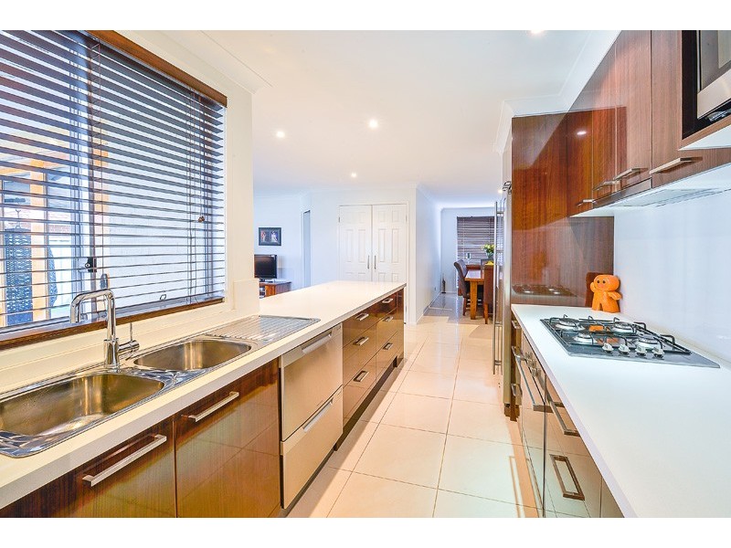 8 Muru Drive, Glenmore Park NSW 2745