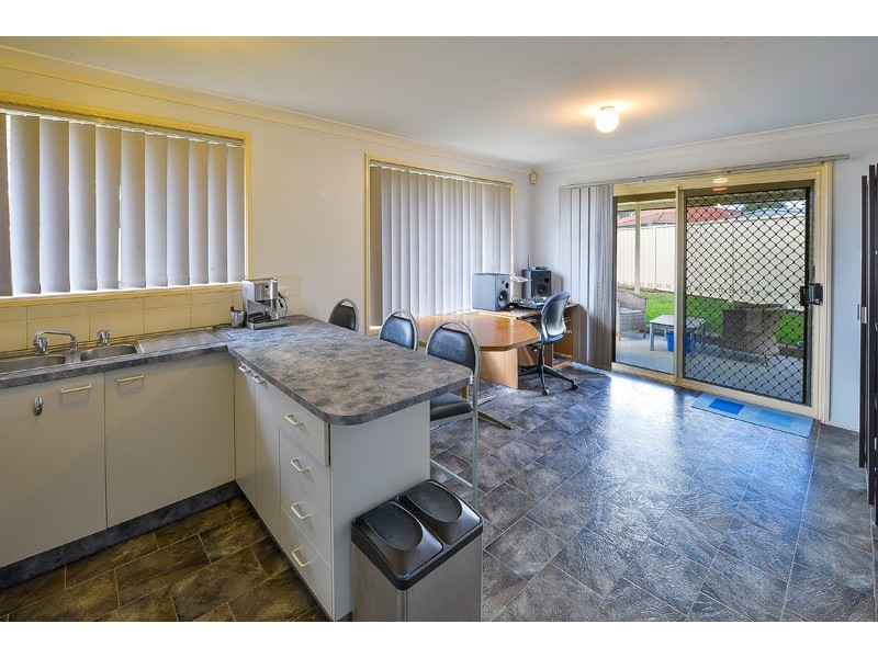 9 Bushlark Place, Claremont Meadows NSW 2747