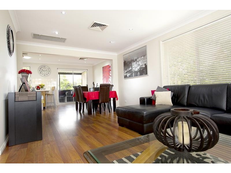 15 Clyburn Avenue, Jamisontown NSW 2750