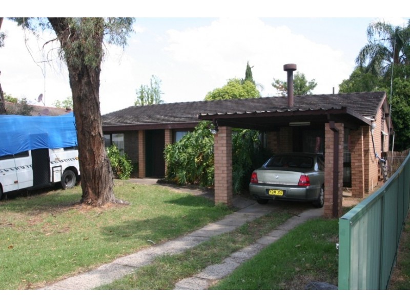 96-102; 21and23 Great Western Highway; Cosgrove Crescent, Kingswood NSW 2747