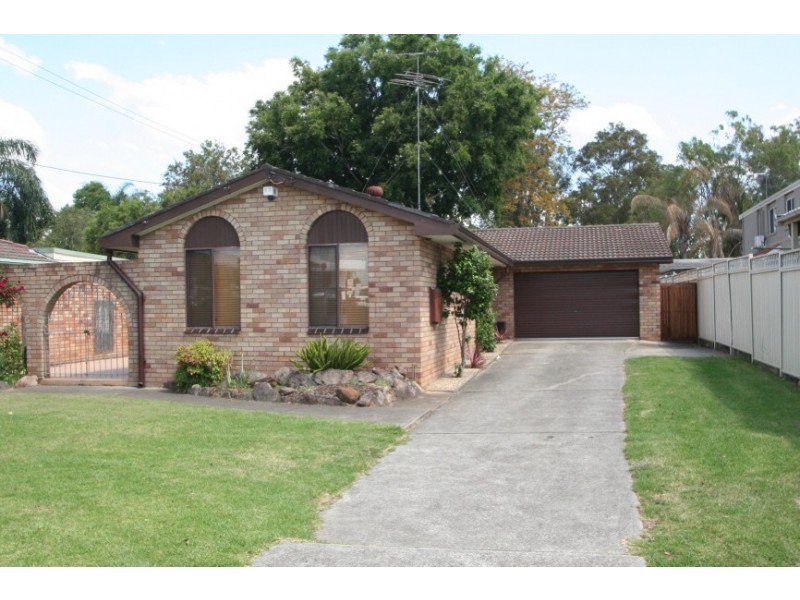 96-102; 21and23 Great Western Highway; Cosgrove Crescent, Kingswood NSW 2747