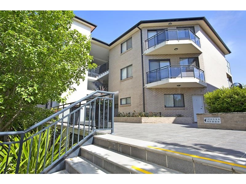 13/29-35 Preston Street, Jamisontown NSW 2750