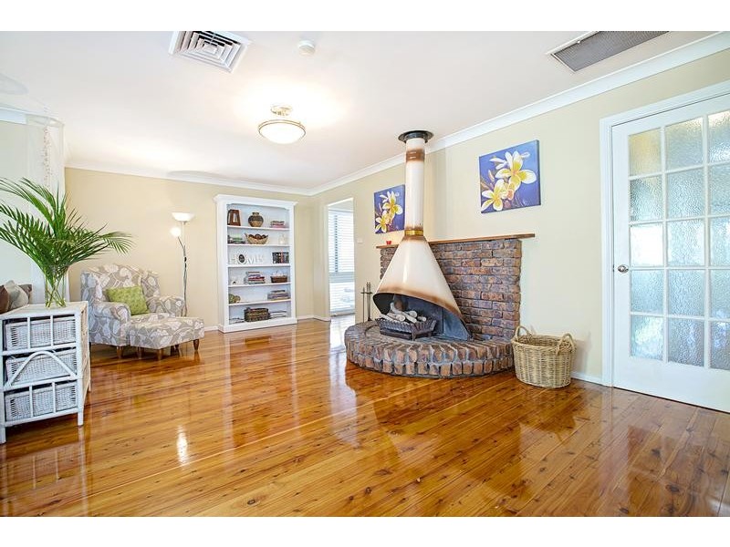 6 Welland Close, Jamisontown NSW 2750