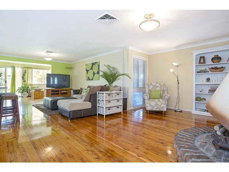 6 Welland Close, Jamisontown NSW 2750