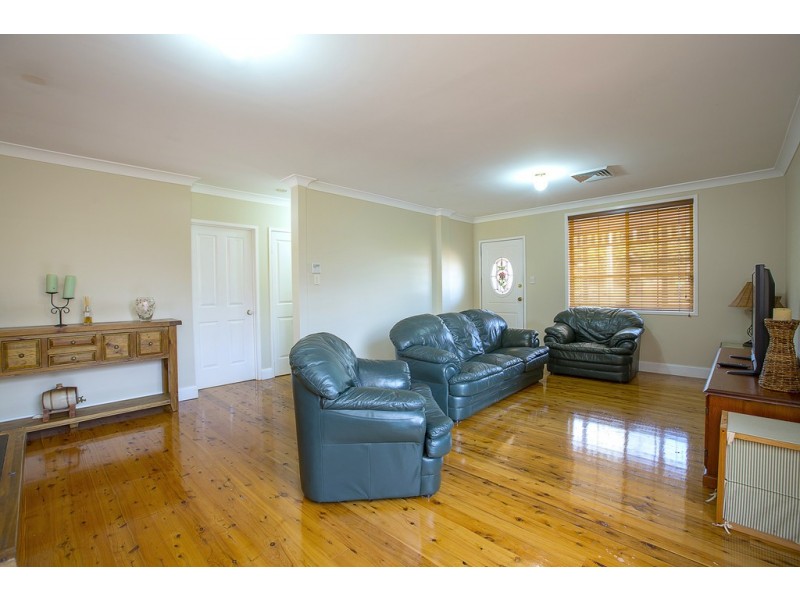 44 Greendale Road, Wallacia NSW 2745