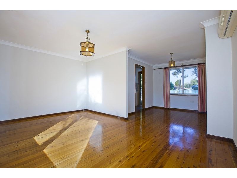 204 Banks Drive, St Clair NSW 2759