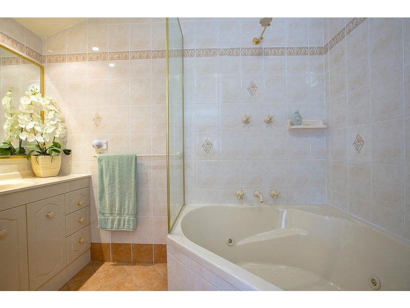 37 Parklands Avenue, Leonay NSW 2750