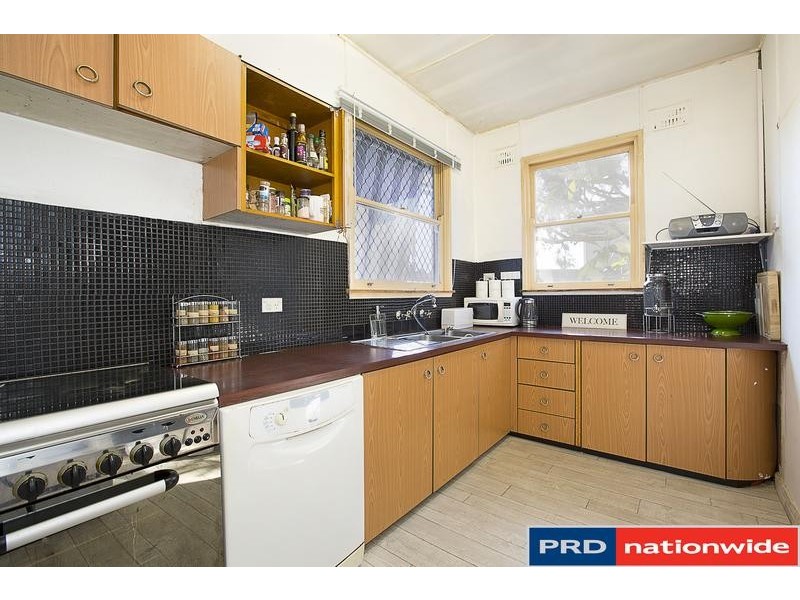 72 Bringelly Road, Kingswood NSW 2747