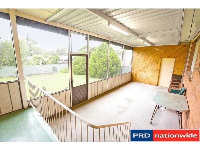 9 Chesterfield Road, South Penrith NSW 2750