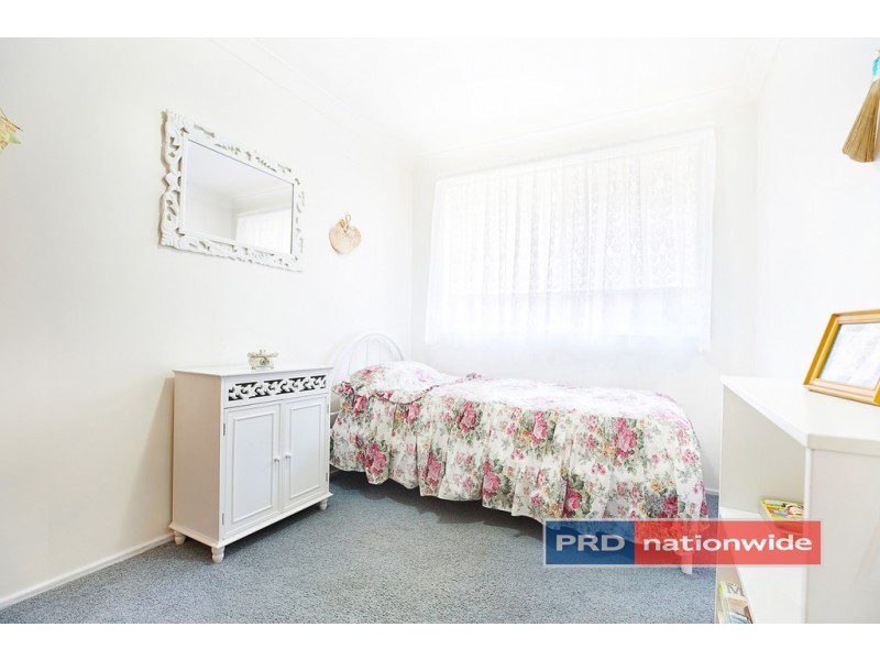 2 Kiparra Crescent, South Penrith NSW 2750