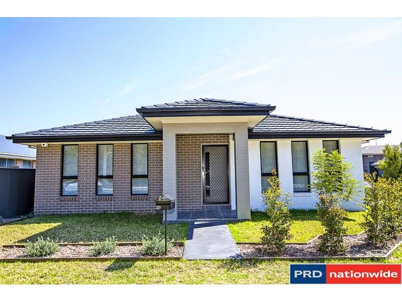 21 Moluccana Crescent, Ropes Crossing NSW 2760