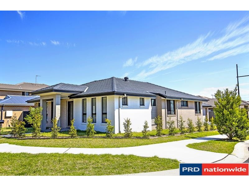 21 Moluccana Crescent, Ropes Crossing NSW 2760