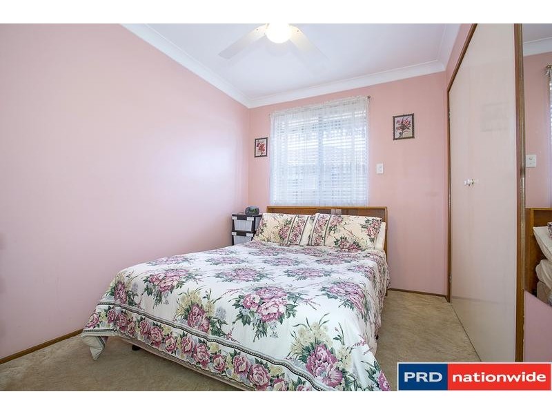 10 Munmora Place, Oxley Park NSW 2760