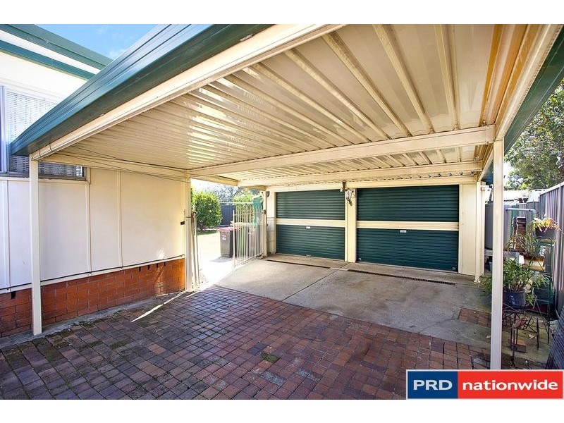 10 Munmora Place, Oxley Park NSW 2760