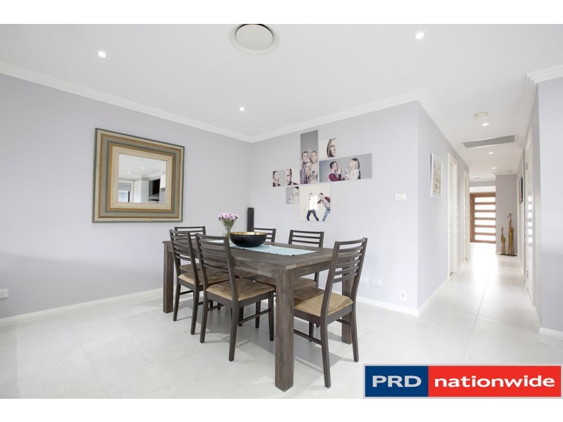 18 Binyang Avenue, Glenmore Park NSW 2745