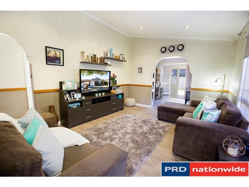 17A Paganini Crescent, Claremont Meadows NSW 2747