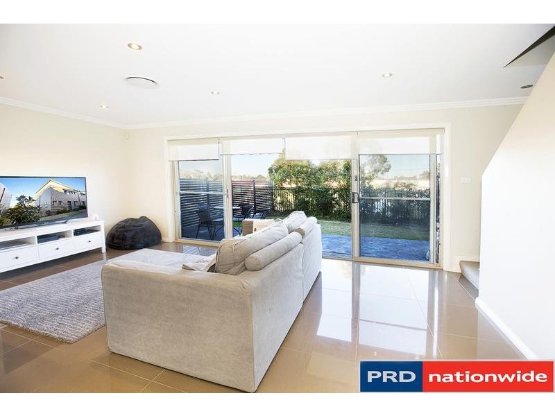 4/400 Glenmore Parkway, Glenmore Park NSW 2745