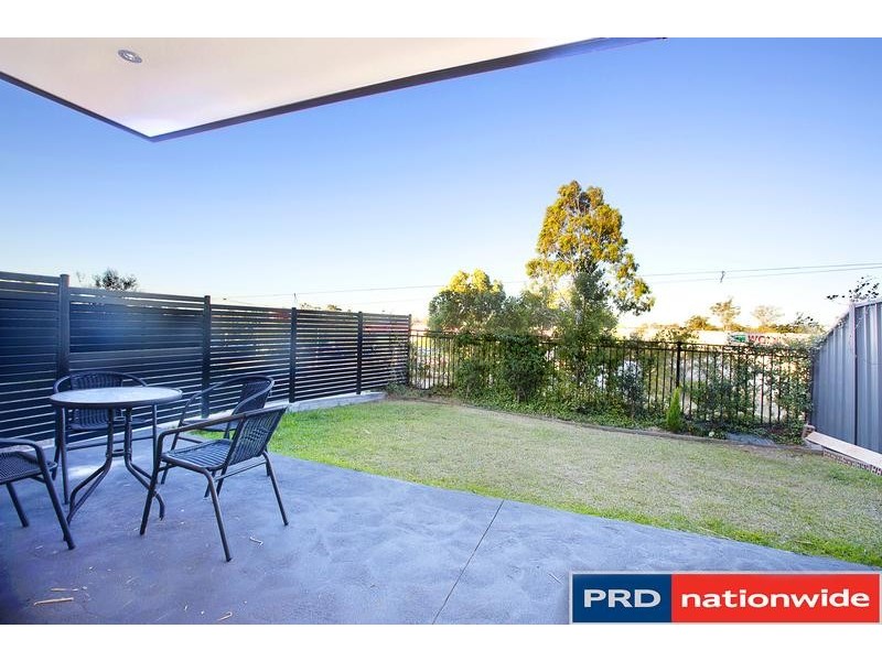 4/400 Glenmore Parkway, Glenmore Park NSW 2745