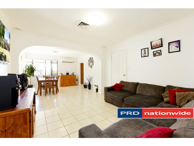 11 Bass Street, Colyton NSW 2760